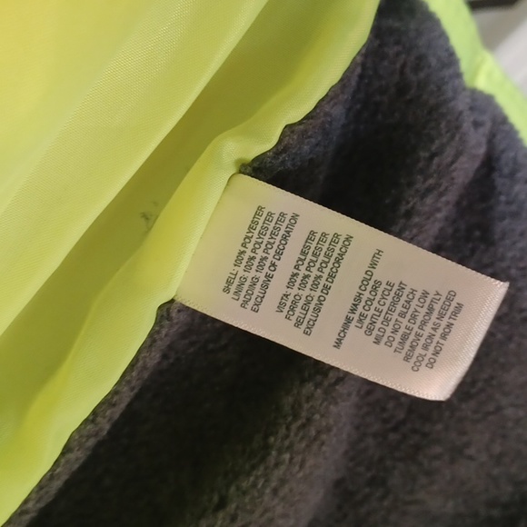 Oshkosh B"gosh jacket size S/4 - Picture 3 of 5